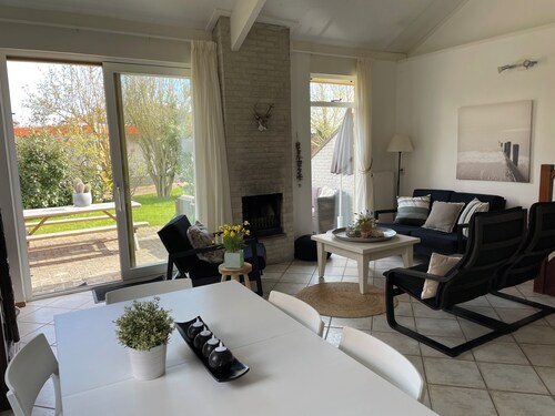 3 bedroom accommodation in Julianadorp aan Zee