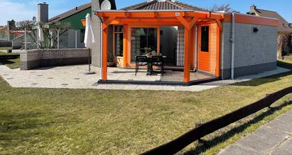 3 Schlafzimmer Unterkunft in Julianadorp aan Zee