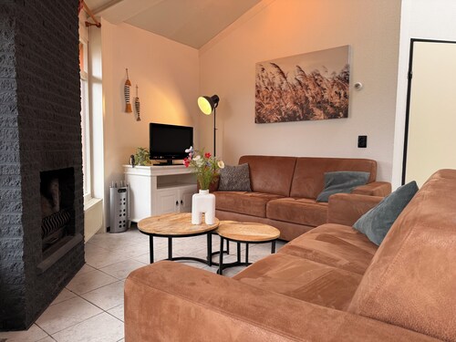 3 bedroom accommodation in Julianadorp aan Zee