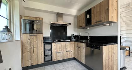 3 bedroom accommodation in Julianadorp aan Zee