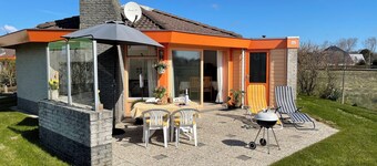 2 bedroom accommodation in Julianadorp aan Zee
