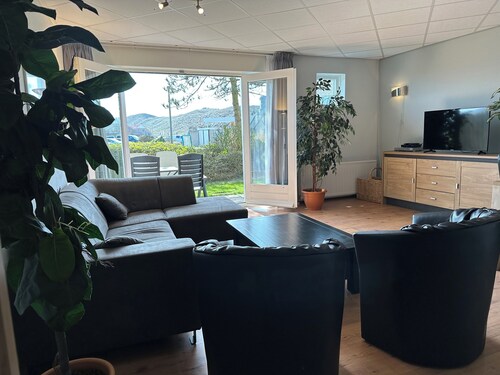 2 Schlafzimmer Unterkunft in Julianadorp aan Zee