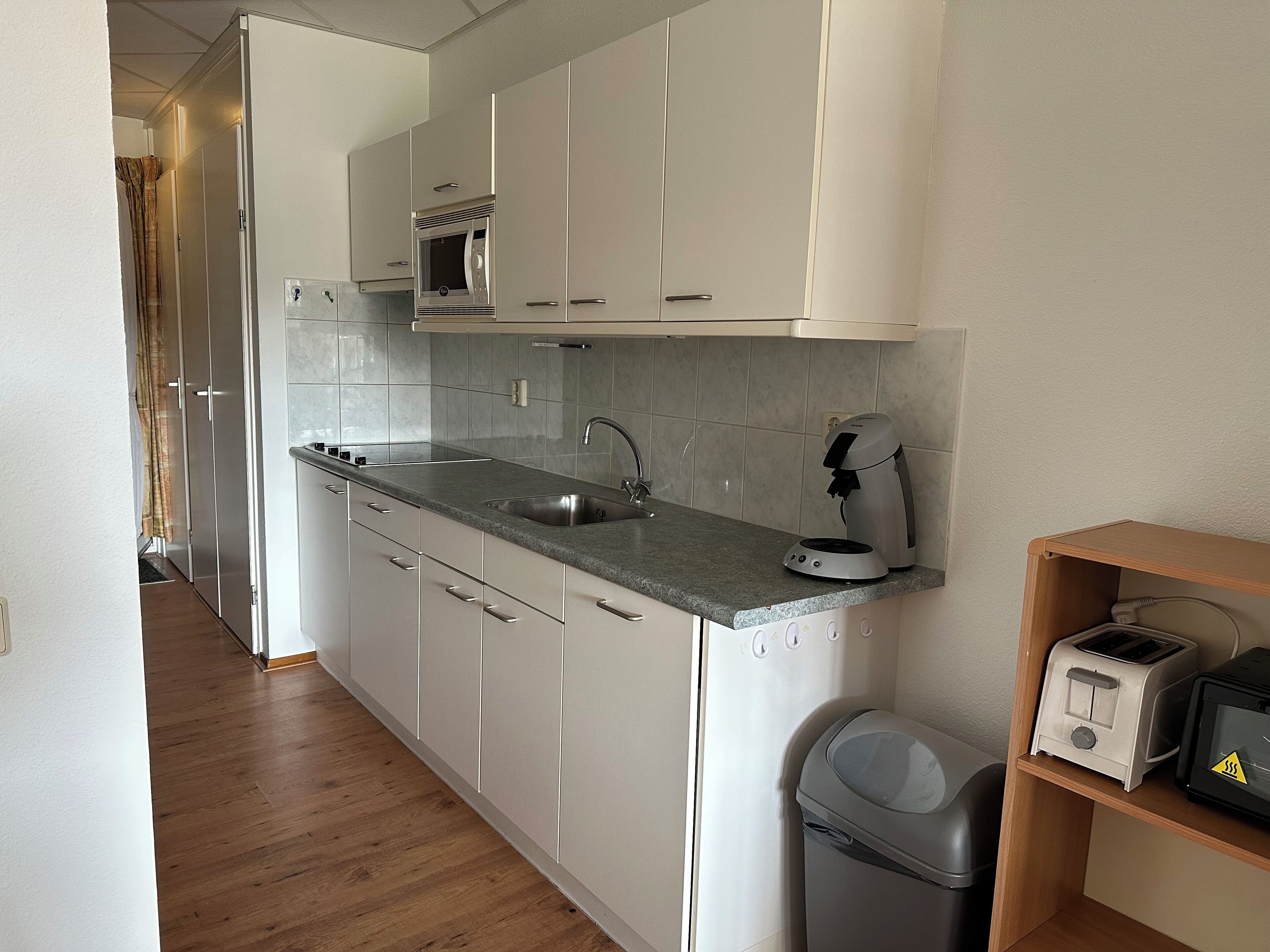 冰箱、炉灶、洗碗机、茶具/咖啡用具