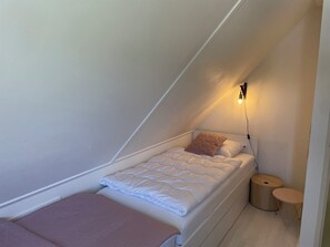 3 bedrooms, free WiFi - 3 bedroom accommodation in Julianadorp (Julianadorp)