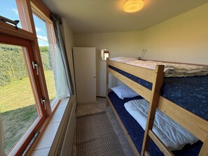 3 室のベッドルーム、WiFi (無料)