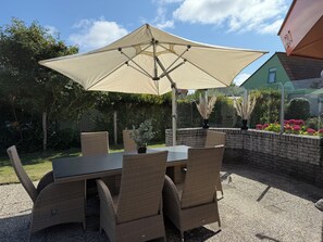 屋外ダイニングエリア