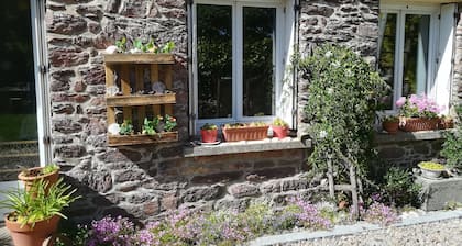 Chambre D'hôtes en Brocéliande Avec Massages Bien Être, Amis Animaux Acceptés