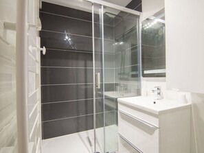 Towels - Beautiful apartment for 4 guests with WIFI, TV and balcony (Hyères)