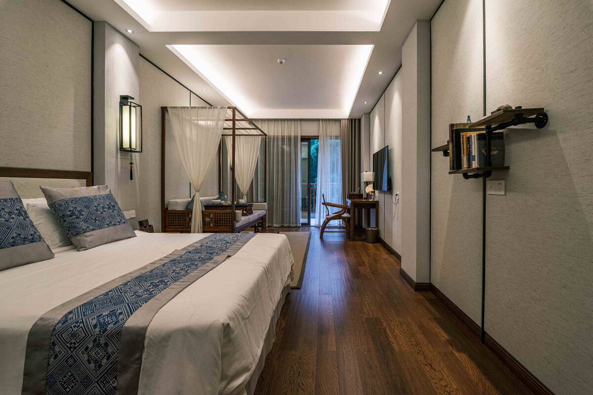 Quarto casal superior | 1 quarto, roupas de cama premium, edredons de pluma