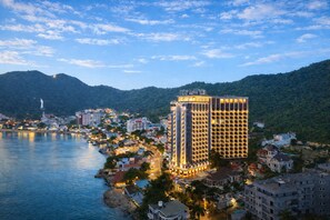 Front of property - Oyster Bay Hotel Vung Tau (Ho Chi Minh City)