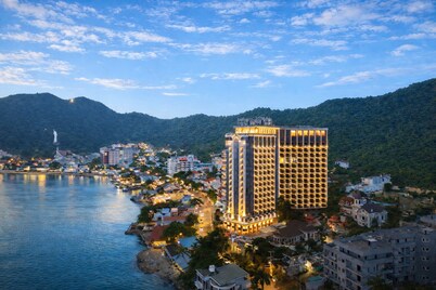 Oyster Bay Hotel Vung Tau