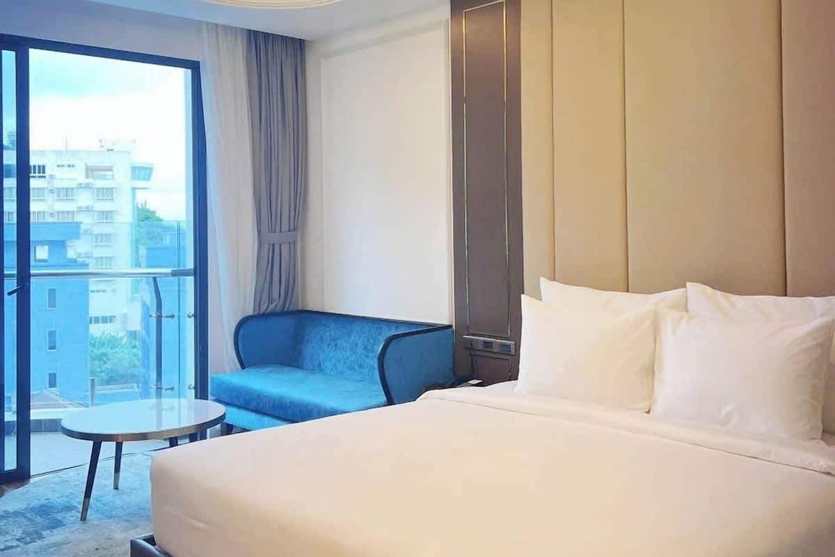 1 bedroom, premium bedding, free minibar items, individually decorated