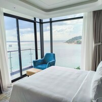 Family Apartment, 2 Bedrooms, Beach View | Premium bedding, free minibar items, individually decorated