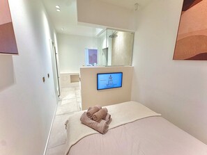 2 makuuhuonetta, silitysrauta/-lauta, Wi-Fi, vuodevaatteet