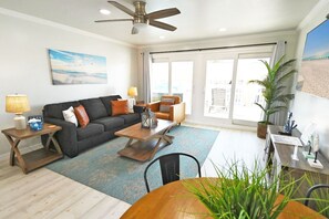 Smart TV - Sandpiper Cove Unit 2055 Updated 1 Bedroom with Bonus Bunk Room and FREE BEACH SERVICE! (Destin)