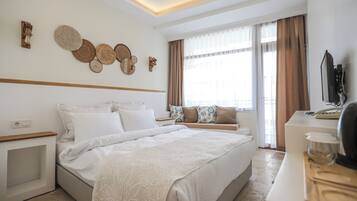 Standard Room | 1 bedroom, minibar, soundproofing, iron/ironing board
