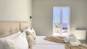 4 habitaciones, tabla de planchar con plancha y cuna de viaje 