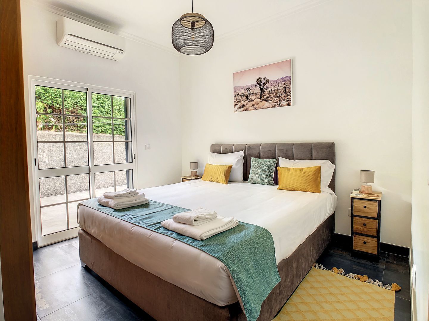 3 chambres, fer et planche à repasser, lit parapluie, Wi-Fi gratuit