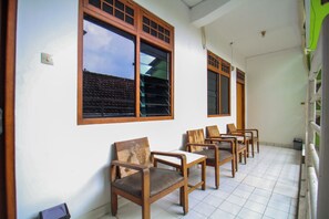 Exterior - Prayogo Style Inn Prawirotaman (Yogyakarta)
