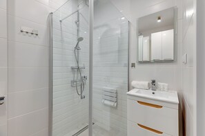 Classic-Apartment | Badezimmer | Dusche