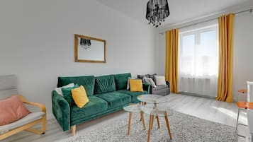 Classic Apartment | 2 bedrooms, free WiFi