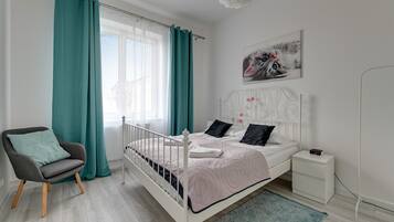 Classic Apartment | 2 bedrooms, free WiFi