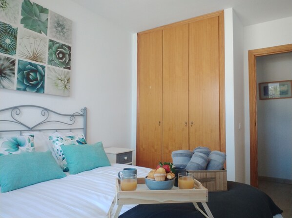 3 bedrooms, iron/ironing board, WiFi, bed sheets - Apartamento , Paz y Harmonia (Calpe)