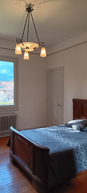 3 sovrum, strykjärn/strykbräda, gratis wi-fi och sängkläder