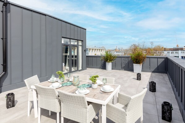 Căn hộ Deluxe, 2 phòng ngủ | Ban công