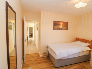 4 bedrooms, individually decorated, individually furnished, free WiFi - Sea's The Dream (Clonakilty)