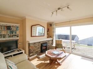 Living area - Sea's The Dream (Clonakilty)
