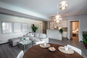 Apartment | 2 bedrooms, iron/ironing board, free WiFi - Florissa (Blevio)