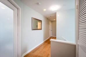 Interior - Modern 4BR Ocean Block Apt, Walk to the Beach (Ocean City)