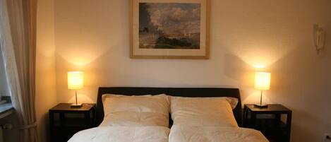 Internet, bed sheets