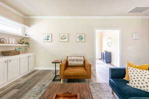 TV, fireplace, offices