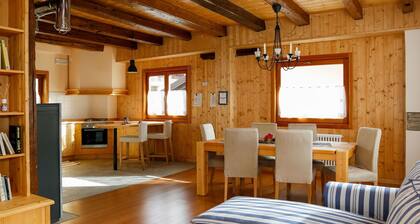 Stunning private villa for 4 guests with WIFI and TV