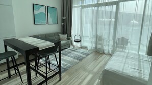 Ảnh chưa phân loại, 2 trong số 4 ảnh, nút
