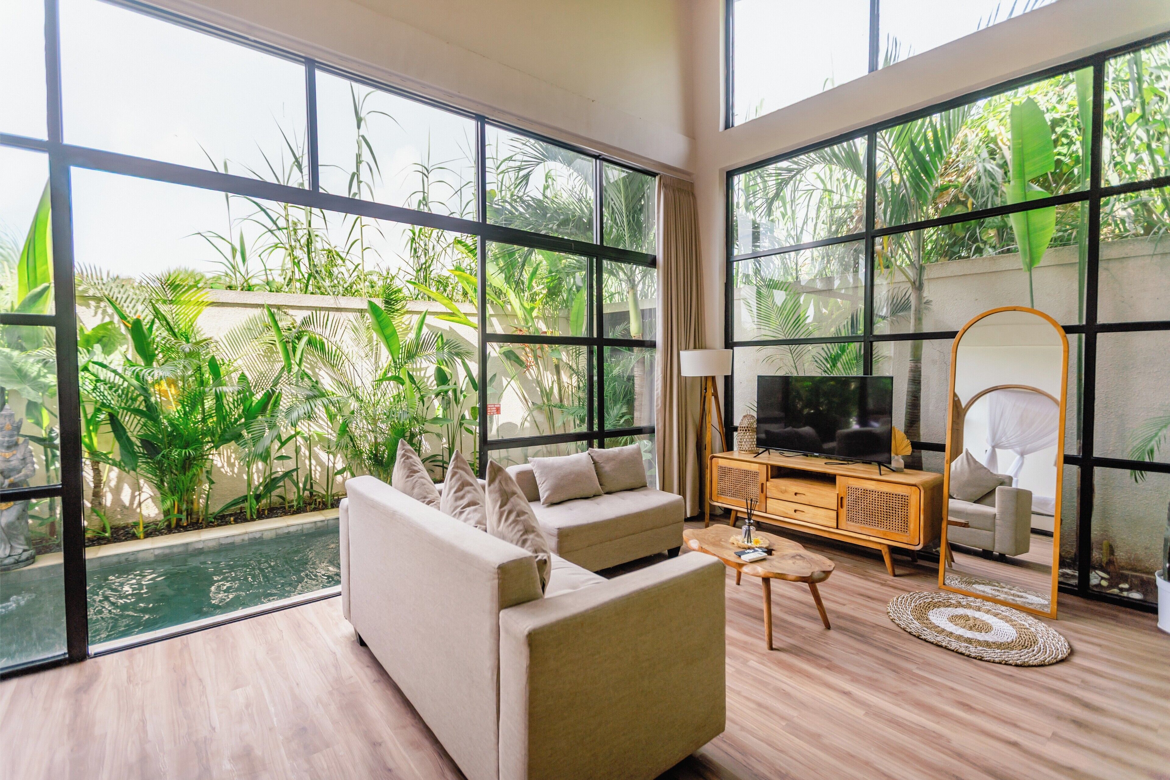 Executive-Villa, eigener Pool | Fernseher