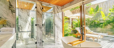 Vila família, piscina particular | Banheira de imersão