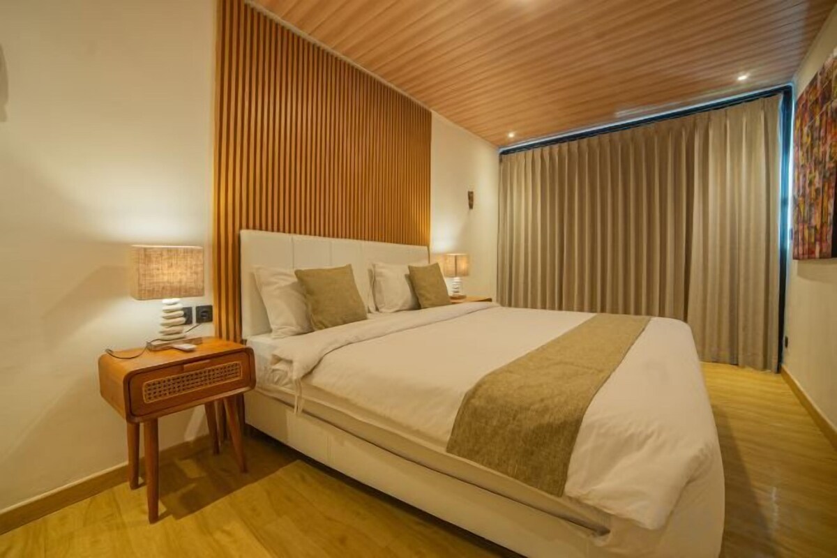 2 chambres, literie de qualité, coffre-fort, bureau