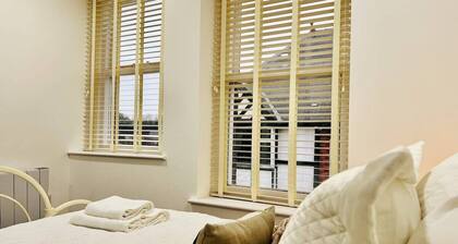 Central Buxton apt in Spring Gardens