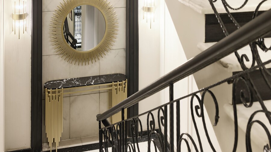 Maestro Address Hotel