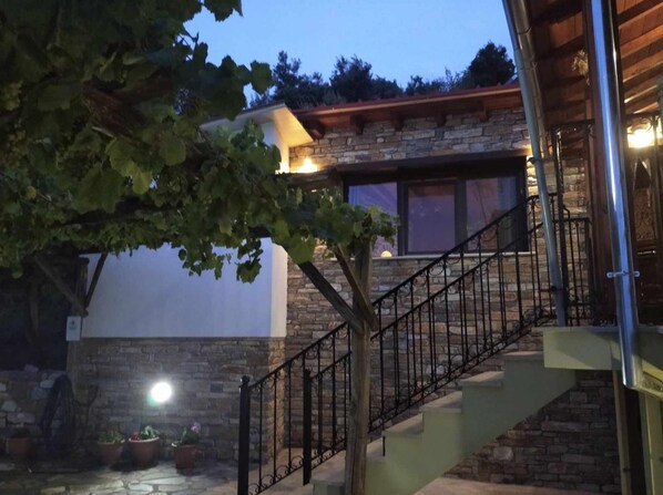 Room - Ovrios Stone House Pelion (Zagora-Mouresi)