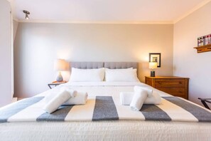 2 多间卧室、熨斗/熨衣板、免费 WiFi、床单