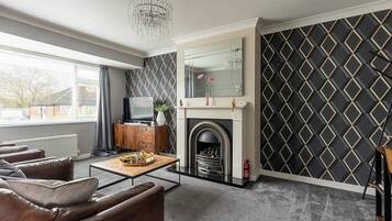 TV, fireplace, offices