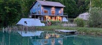 Lake Leelanau Therapy-HotTub/Kayaks/FirePit
