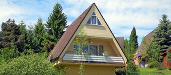 Stunning private villa for 4 people with WIFI, TV, terrace, pets allowed and parking