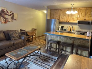 Fireplace - Lifts West G8 in Red River NM (Red River)