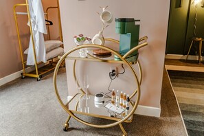 2 Schlafzimmer, Schreibtisch, Bügeleisen/Bügelbrett, WLAN