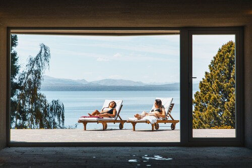 Nautical House in Bariloche: on the shores of Lake Nahuel Huapi